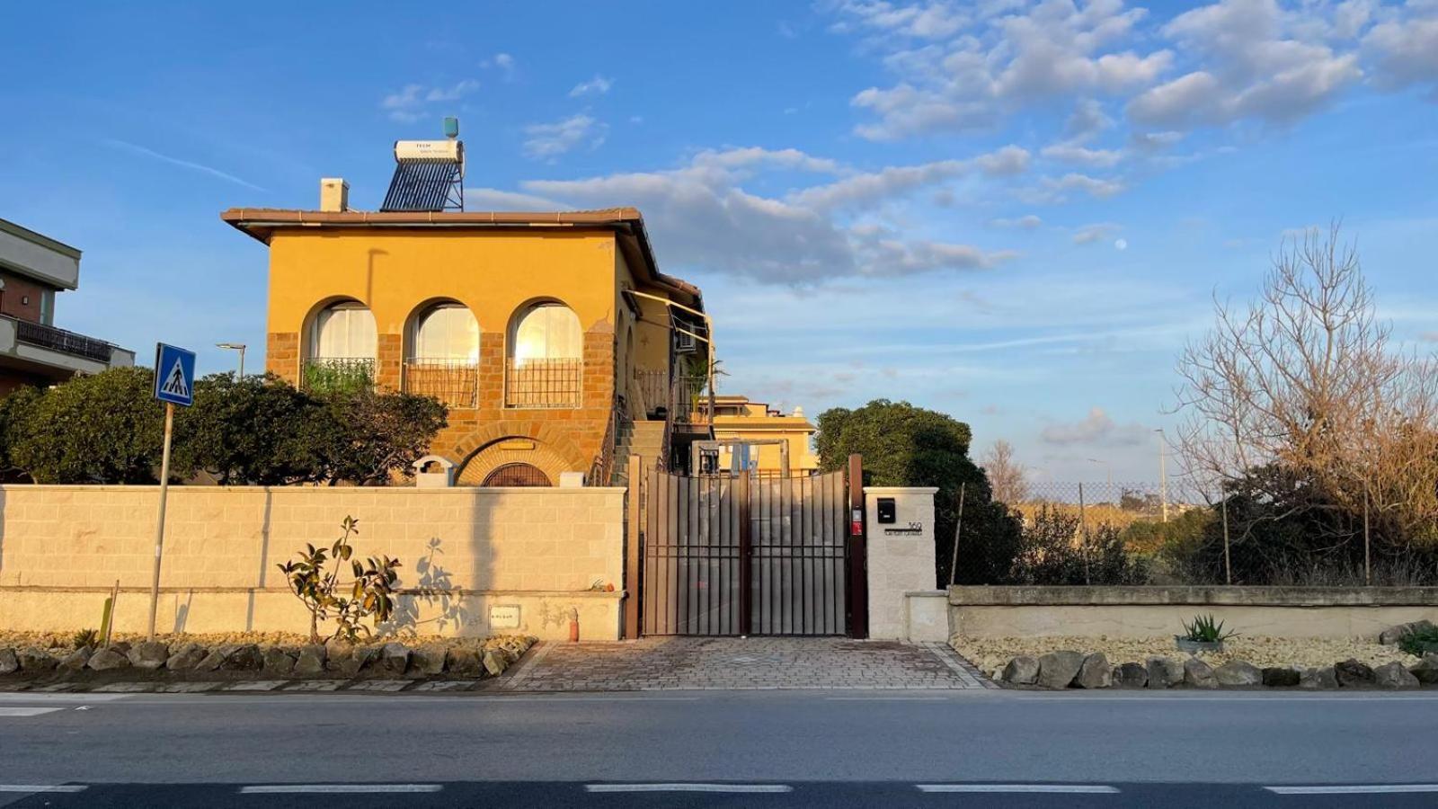 Koru House Torvaianica Vila Exterior foto